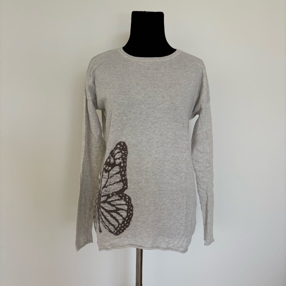 Gray Butterfly Print Women's Top